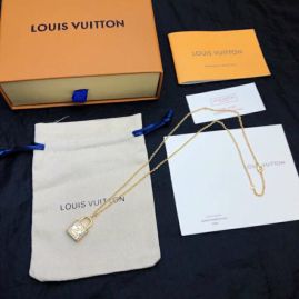 Picture of LV Necklace _SKULVnecklace081915312432